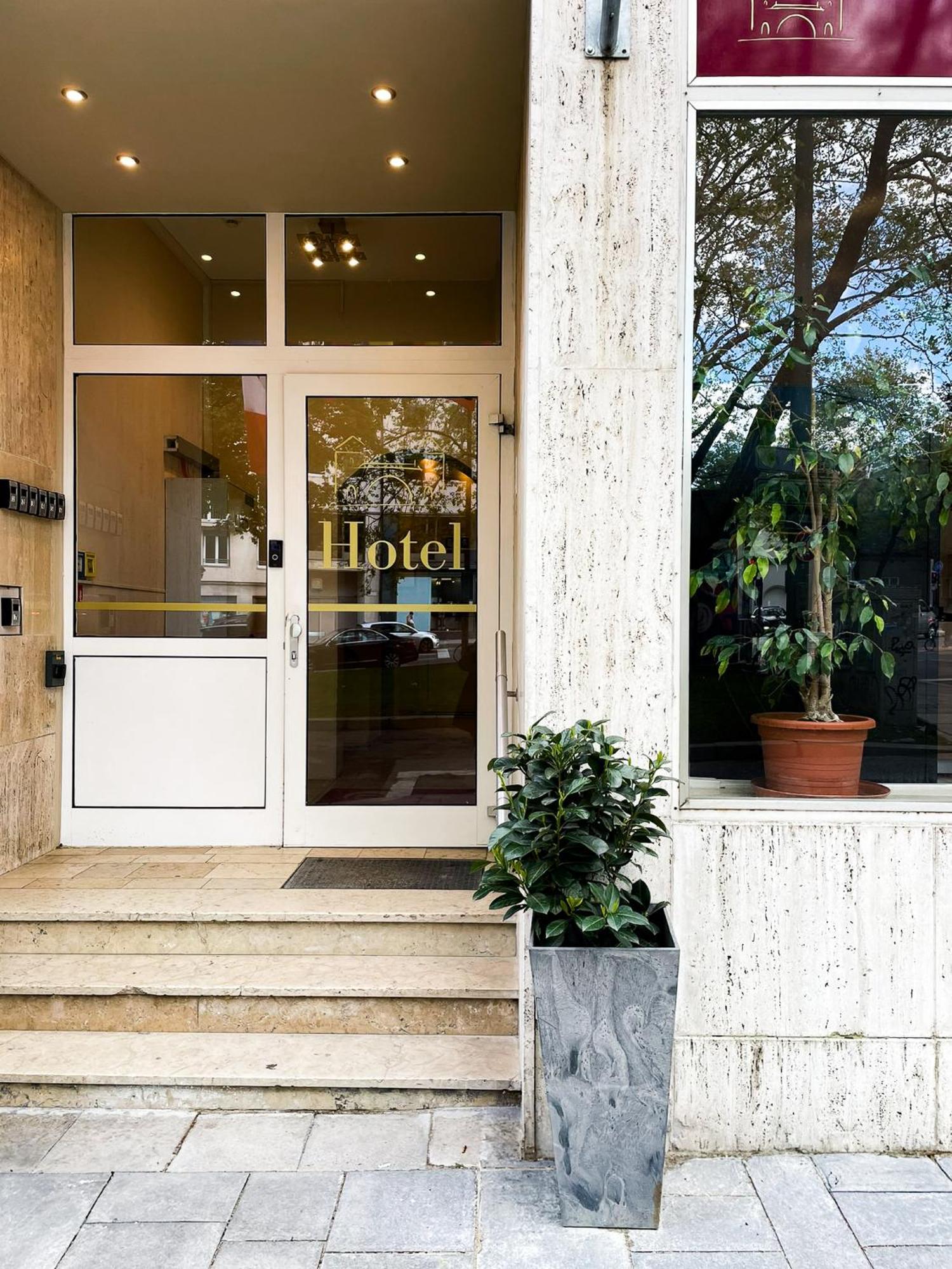 Hotel Sendlinger Tor Munchen Bagian luar foto